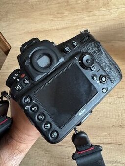 Nikon D810