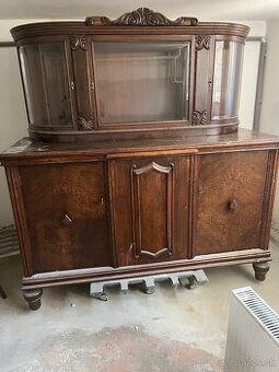 Predam staru skrinu,skrine