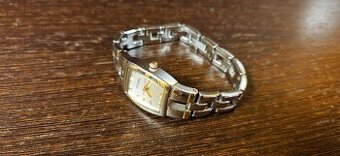 Dámske náramkové hodinky zn. Fossil