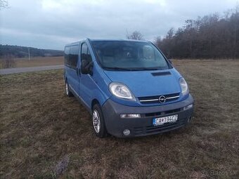 Predam opel vivaro 1.9tdci