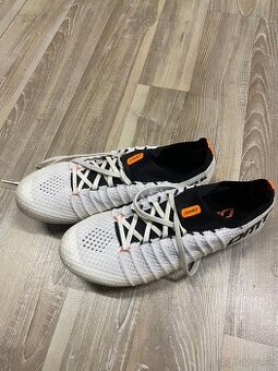 Cestné tretry DMT KR SL