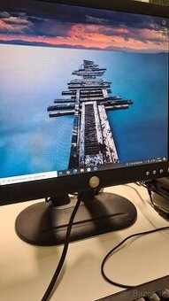 Počítač acer revo 70 s monitorom