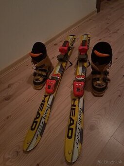 Lyže a lyžiarky 32-33
