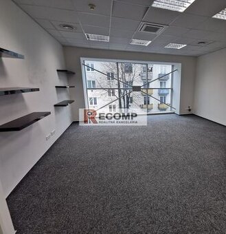 Prenájom kancelárskeho priestoru 29 m² – s klimatizáciou blí