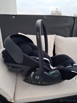 Cybex Cloud G i-size Plus Moon Black