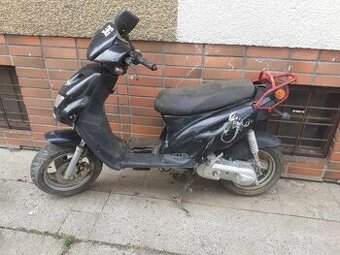 Skúter Peugeot