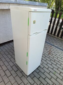 Pekná chladnička z mrazničkou v BA dovoz zdarma