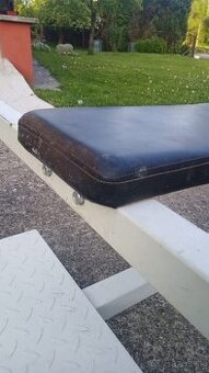 Bench lavička