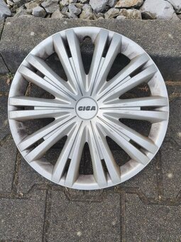 Predám plechové disky a puklice na VW Golf 6