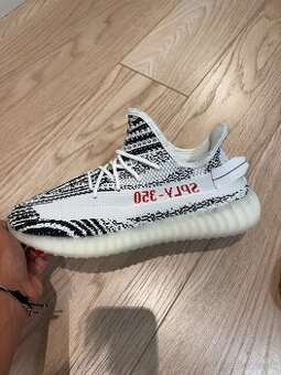 Yeezy boost 350 V2 “zebra”