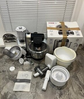 Bosch MUM 48A1/08 kuchynský robot plus príslušenstvo