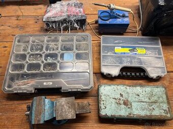 Za 50,- eur predám náradie na foto.