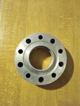 Predám rozširovacie podložky na BMW