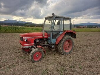 Traktor 4718