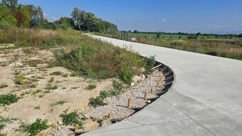 NA PREDAJ STAVEBNÝ POZEMOK 610 M² BOROVCE, okr. Piešťany /VO