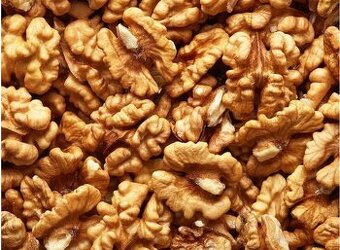 Vlašské orechy lúpané