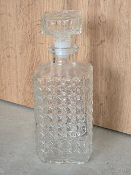 fľaša na rum/whisky 0,8L