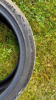 Continental 225/40R18 Y XL letné pneu