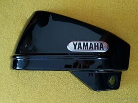 Yamahu XVS 650 DragStar - bočný kryt odkladacej skrinky na