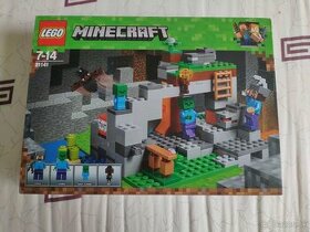 LEGO 21141 Minecraft The Zombie Cave -