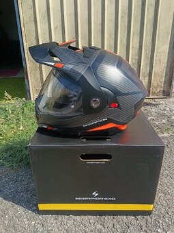 Nová výklopná prilba Scorpion