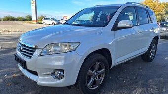 TOYOTA RAV4 2.2D 4WD