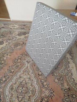 Matrace čalúnené 6 ks predám.