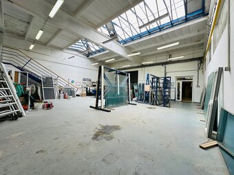 NA PREDAJ I Výrobno - skladová hala s kanceláriami