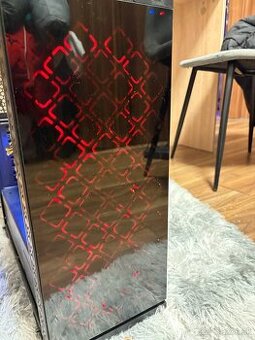 Predávam počítač v dobrom stave, pretože si idem kúpiť nový.