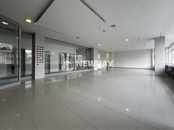 NA PRENÁJOM ZREKONŠTRUOVANÝ obchodný priestor pre kancelárie