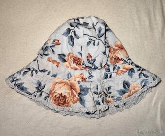 Klobúky a čiapky detské rôzne a capačky