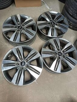 4ks alu disky orig. Hyundai 5x114,3 R18 + snimače tlaku