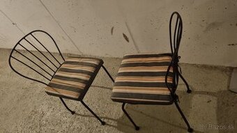 Predám 2 záhradné stoličky