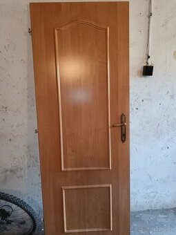 Predám Zrenovované Dvere