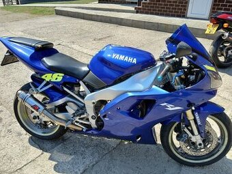 Yamaha r1