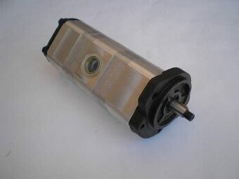 Čerpadlo na JCB minibager