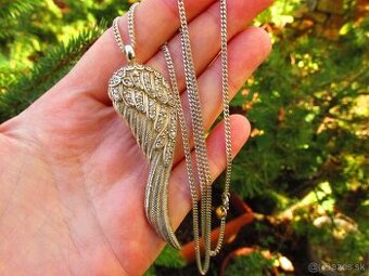 Ponúkam krásny dámsky strieborný náhrdelník Anjelské krídlo,