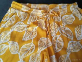 Letné viskózové nohavice č.38 žlté