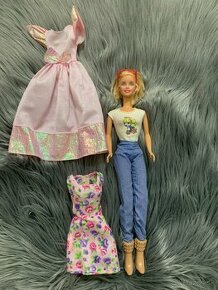Babika Barbie so šatami