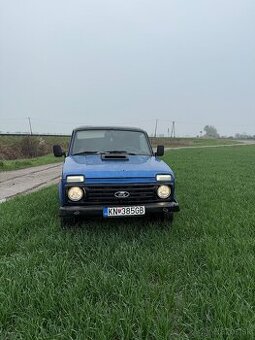 Lada niva 1.7 benzin 59kw