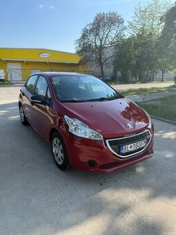 Predam Peugeot 208 1.0 benzin najazdene 40tisic km nová STK
