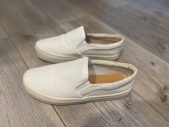 nenosené espadrilky