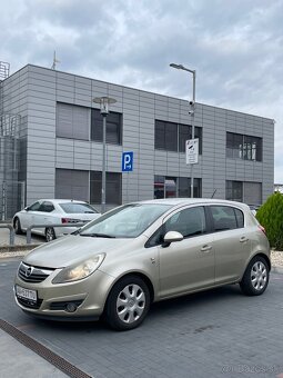 Opel Corsa 2010 1.2 Benzín