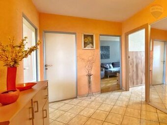Na predaj priestranný 3-izbový byt 82 m2-balkón, loggia - bl