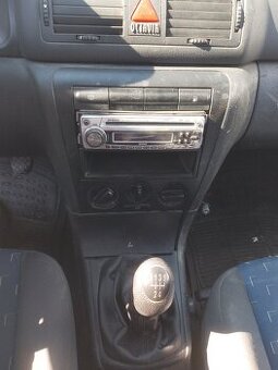 Predám škoda Octavia 1.6.benzin