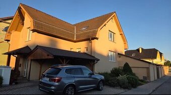 3 izbový zrekonštruovaný byt-128m2 v Jarovciach je na prenáj