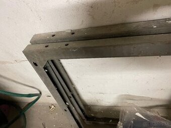 PEVNY KOVOVY REGAL 4 M