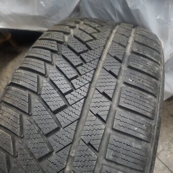 225/40r18 continental