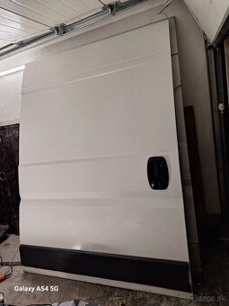 Predam na Fiat Ducato bočne dvere