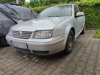 Rozpredám VW Bora 1.9tdi 81kw automat / 1.6 74kw